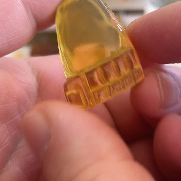 琥珀未镶嵌裸石脚丫子