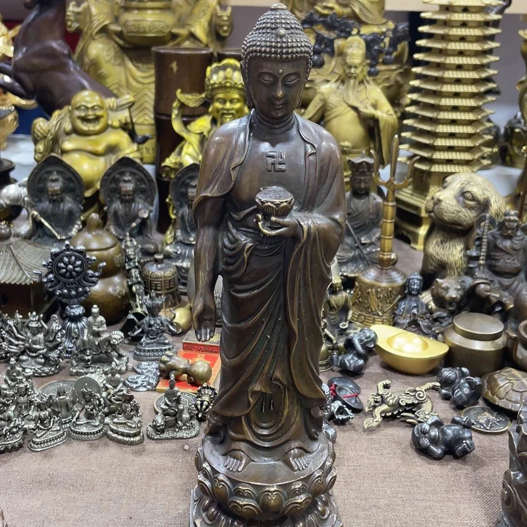 鸿****g克家铜艺精品摆件