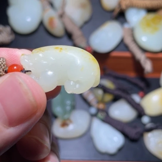 和田玉（白玉）未镶嵌车挂昨**辰