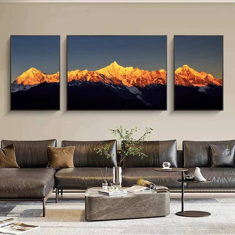 背靠金山客厅三联装饰画梅里雪山沙发背景墙壁山水风景挂画装饰画