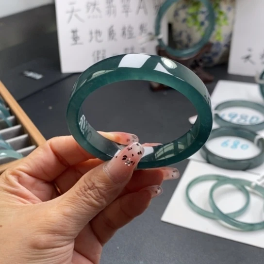 翡翠手镯未镶嵌54尺寸