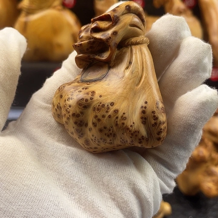 柏木（崖柏）钱袋手把件