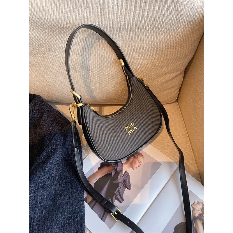 法国品牌2025新款壮锦爆款便携休闲网红时尚百搭女款单肩斜挎包包