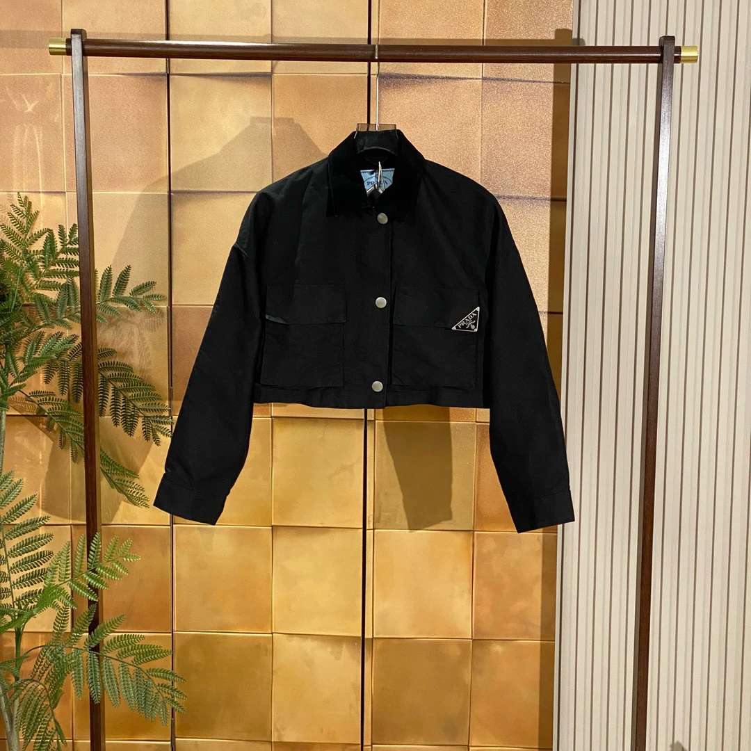 Prada 23ss爆款大三角标工装外套/36码/99新原吊/25609