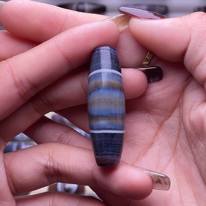 这***好玛瑙/玉髓未镶嵌颈饰