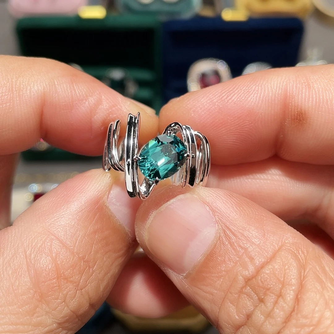 碧玺18K金镶嵌戒指2.32ct