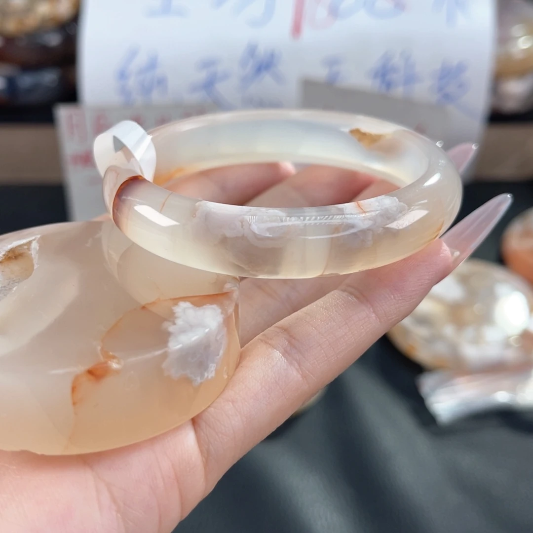 爆***酱石英质玉未镶嵌手镯54