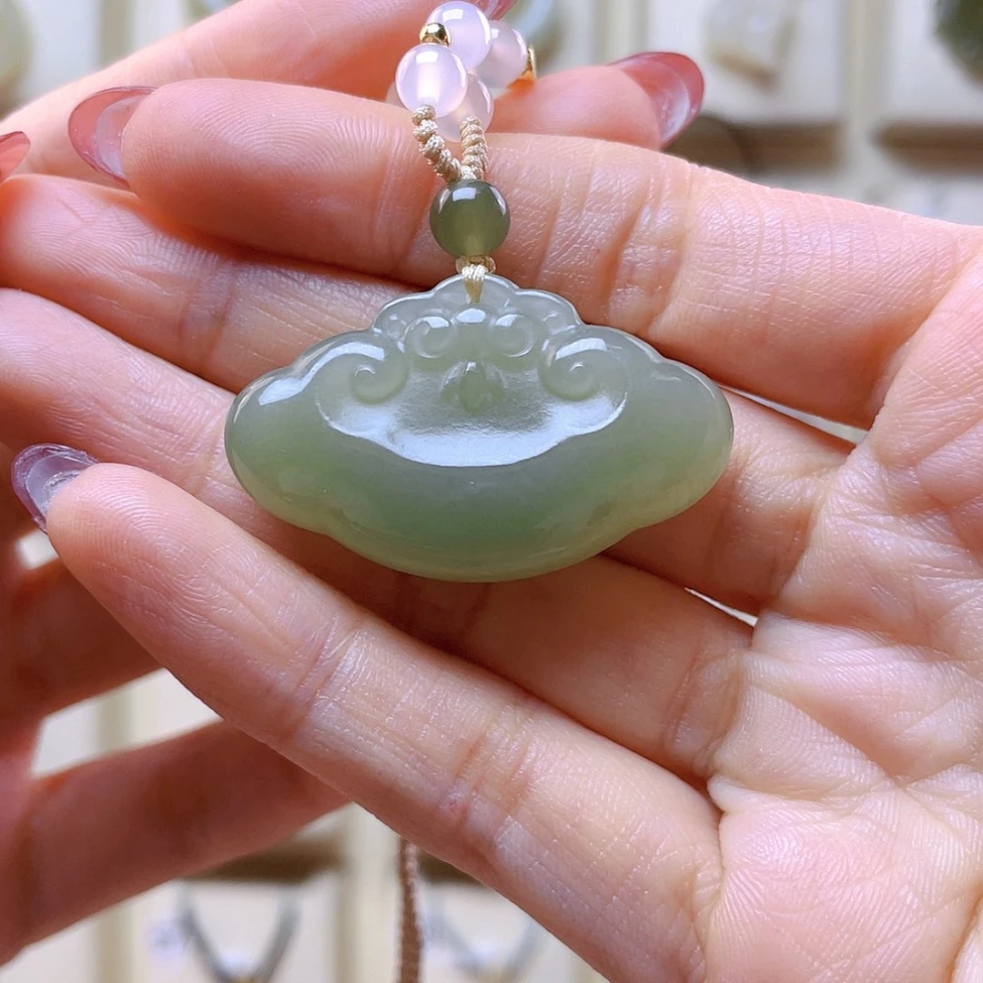 和田玉吊坠(赠链)未镶嵌暖