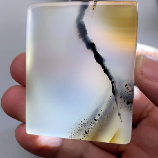 玛瑙/玉髓颈饰未镶嵌辉****8