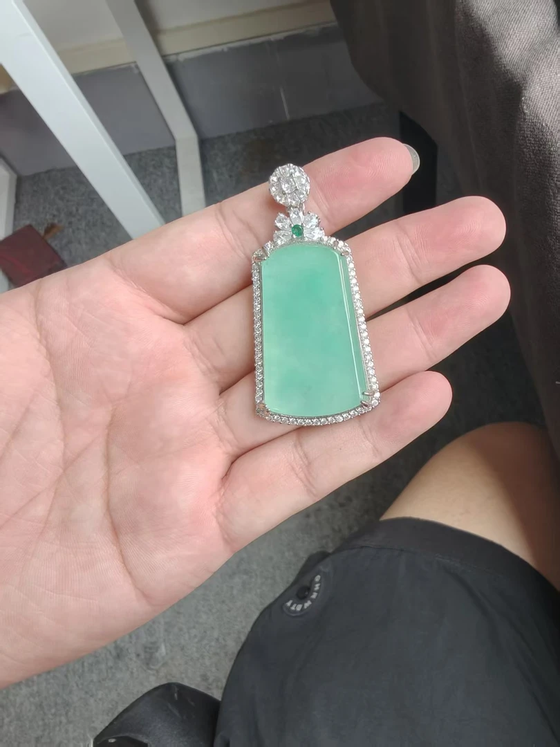 非金属仿水晶吊坠 非金属仿水晶吊坠时尚百搭款式