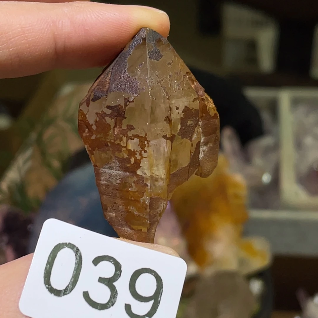 珠宝半成品水晶未镶嵌