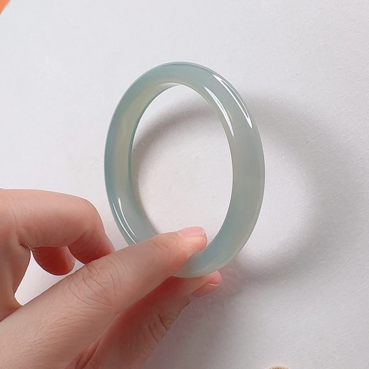 手镯玛瑙/玉髓未镶嵌