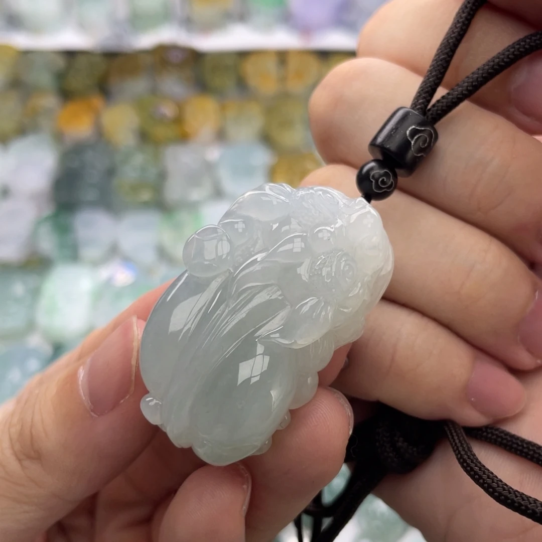 翡翠未镶嵌颈饰貔貅18