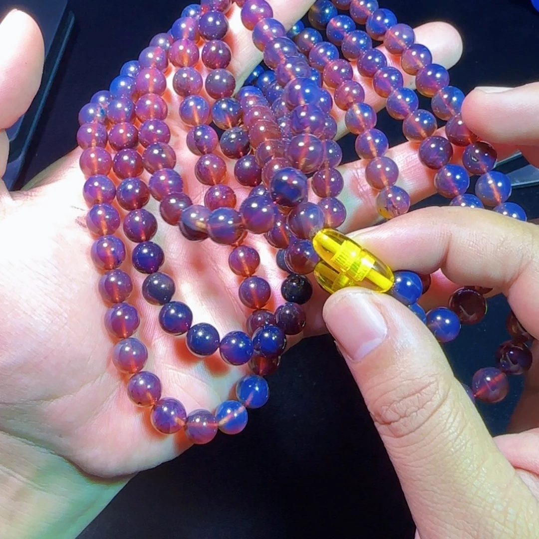 未镶嵌琥珀裸石多样性发货其中一件