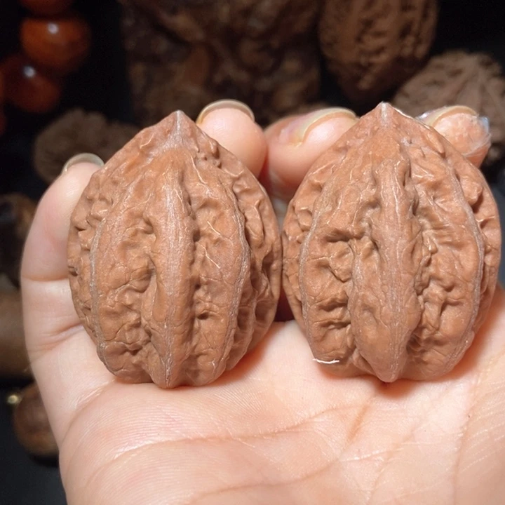 文玩核桃把件东北楸子小雪51