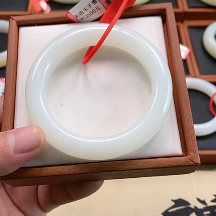 【闪购商品】未镶嵌手镯和田玉用****0