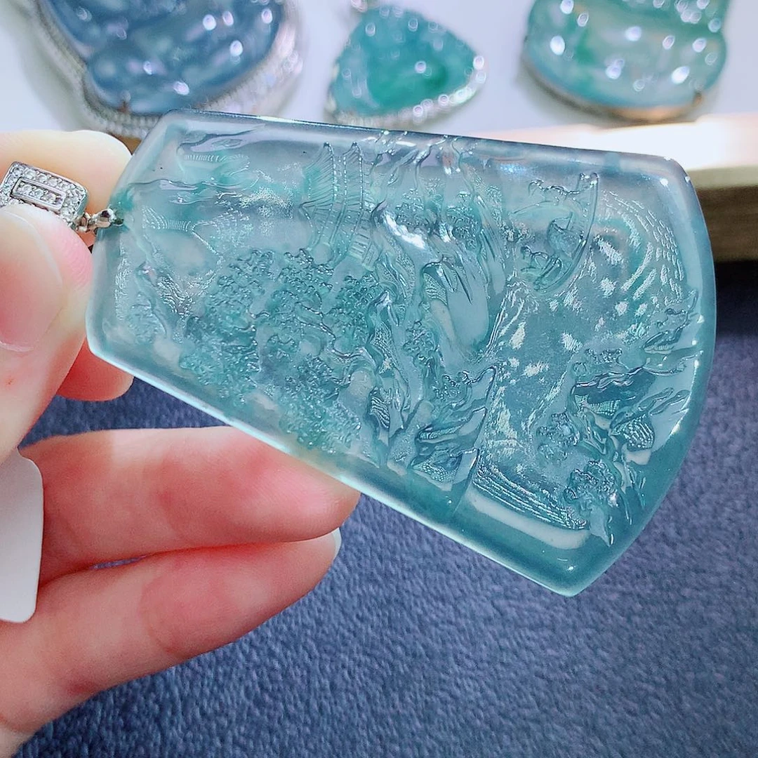 翡翠未镶嵌颈饰翡翠