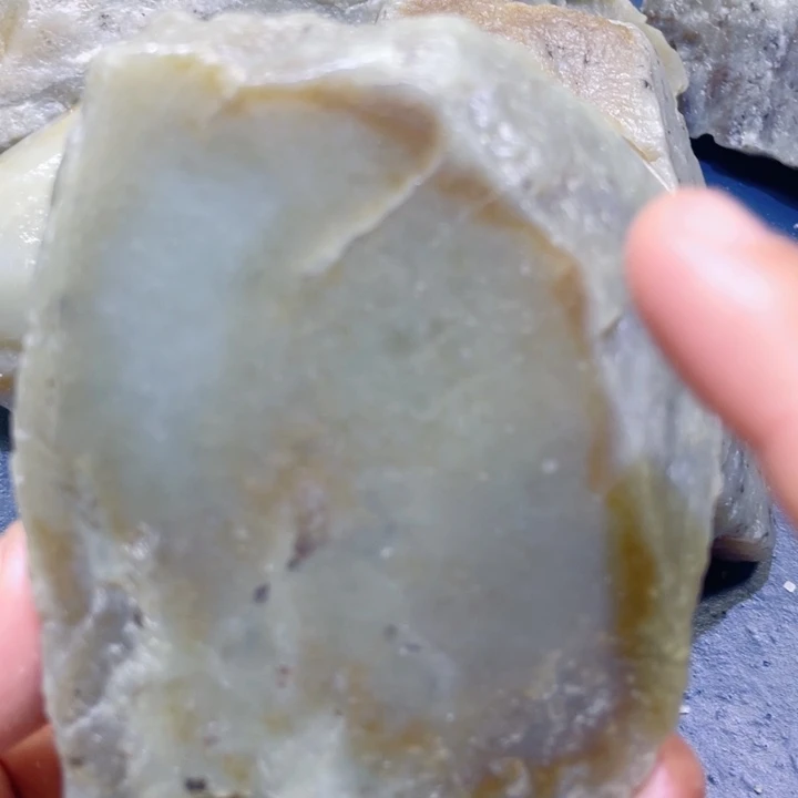 和田玉未镶嵌珠宝半成品