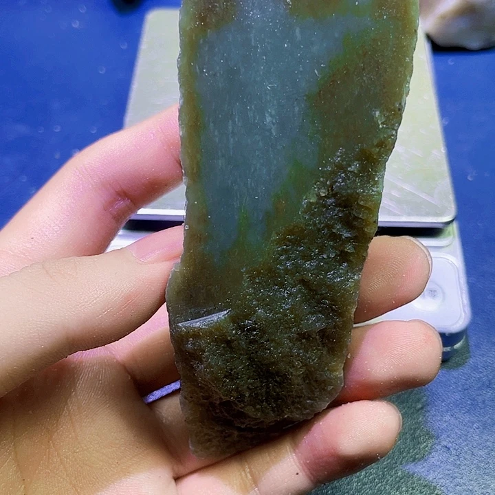 未镶嵌和田玉（糖玉）珠宝半成品
