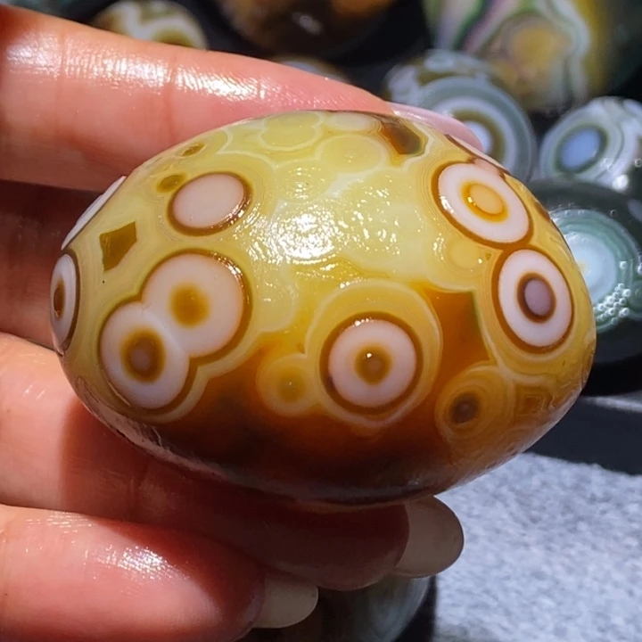 时***！玛瑙/玉髓未镶嵌珠宝奇石