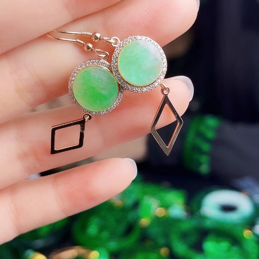 颈饰银S925镶嵌翡翠多样性