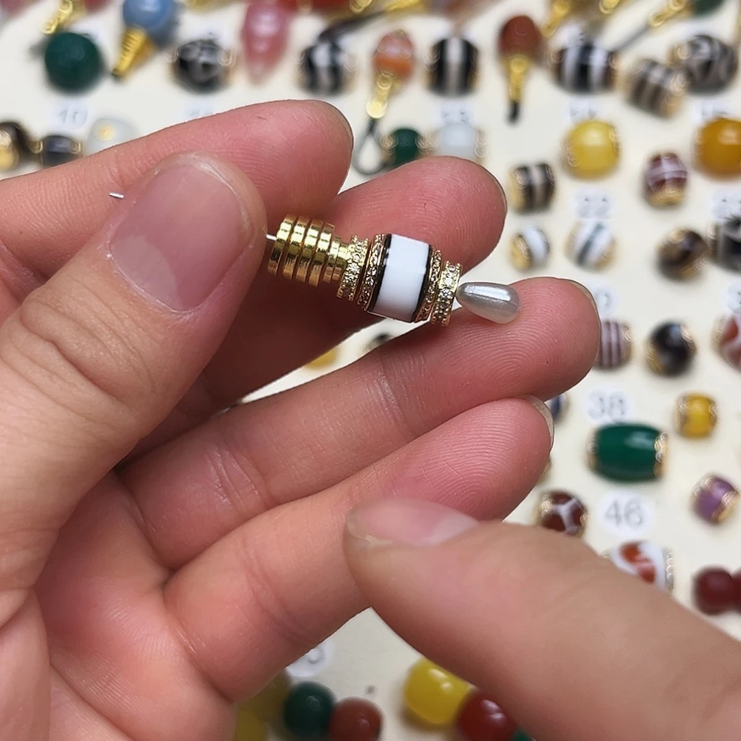 莫***儿玛瑙/玉髓未镶嵌单珠