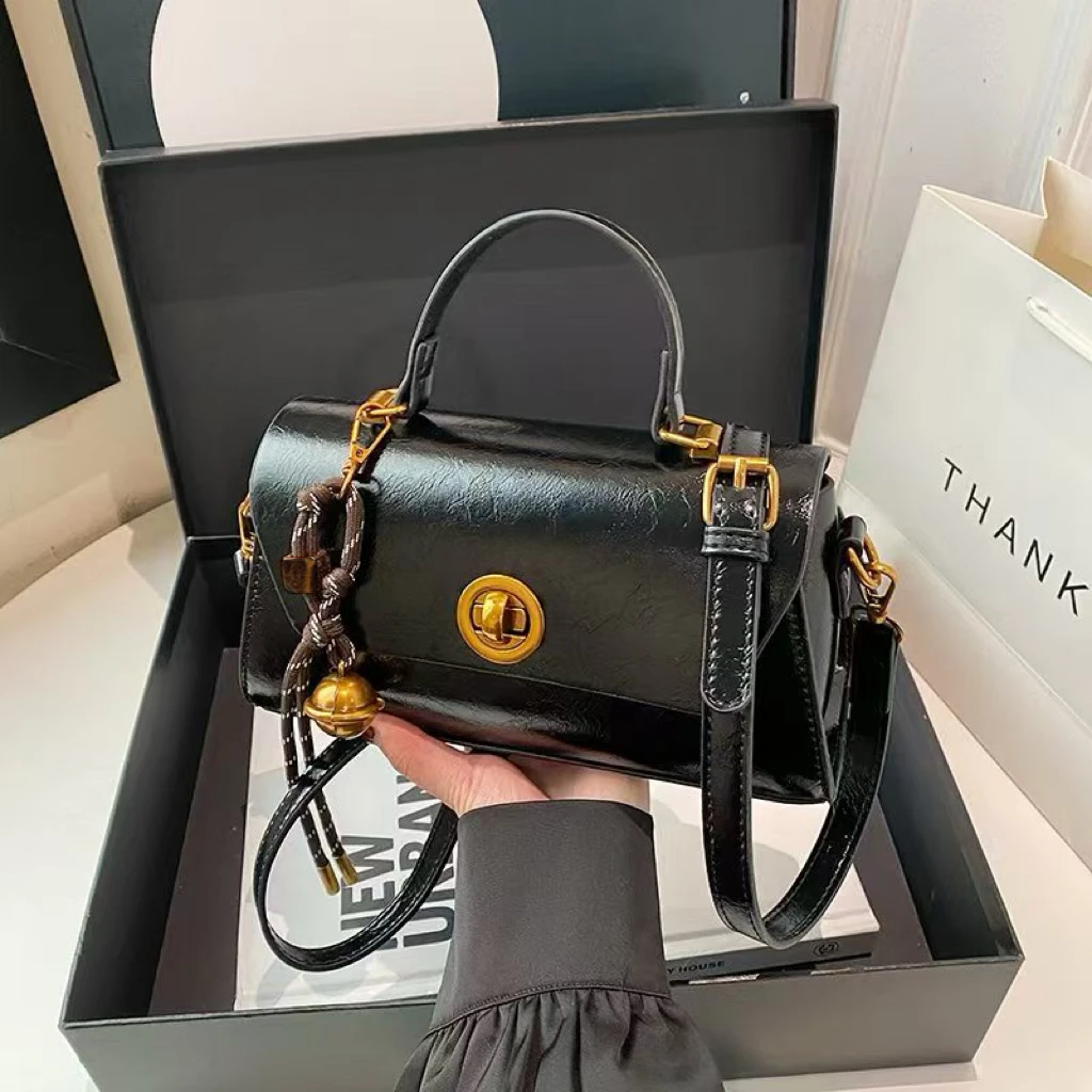 新款轻奢百搭高级感气质时尚斜挎女士包6026黑