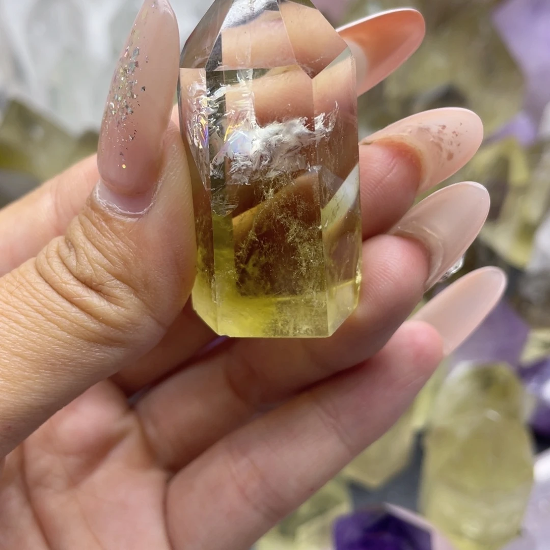 107未镶嵌水晶黄水晶柱
