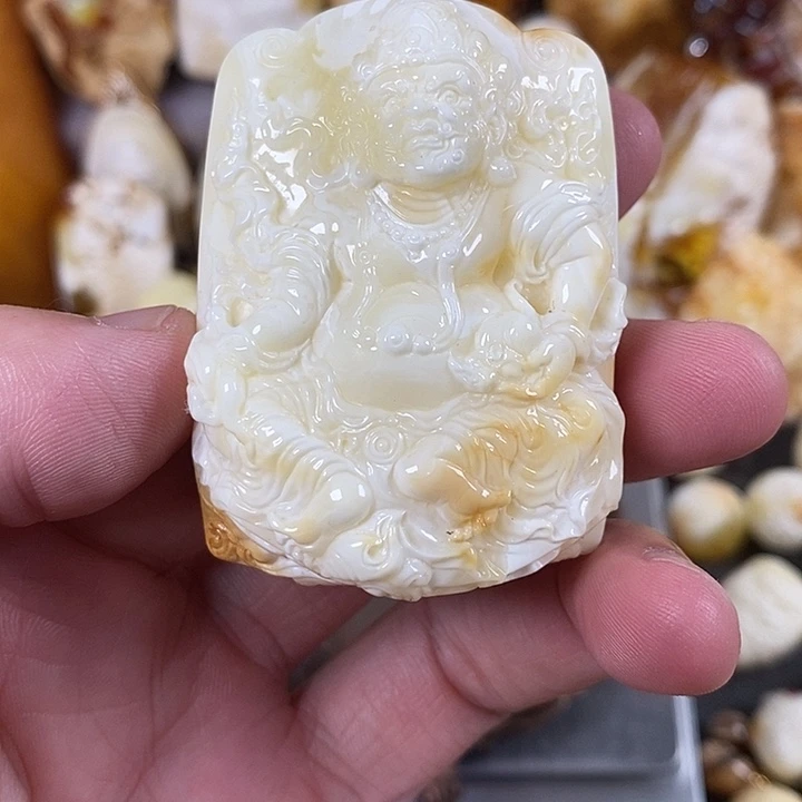 小***胖琥珀未镶嵌裸石我