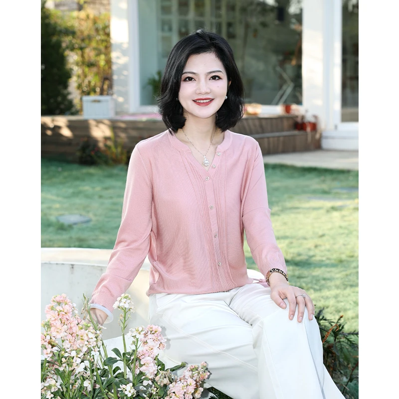 枫竺阿楠anan 流年静好 时尚圆v领单排扣压褶套头女七分袖针织衫