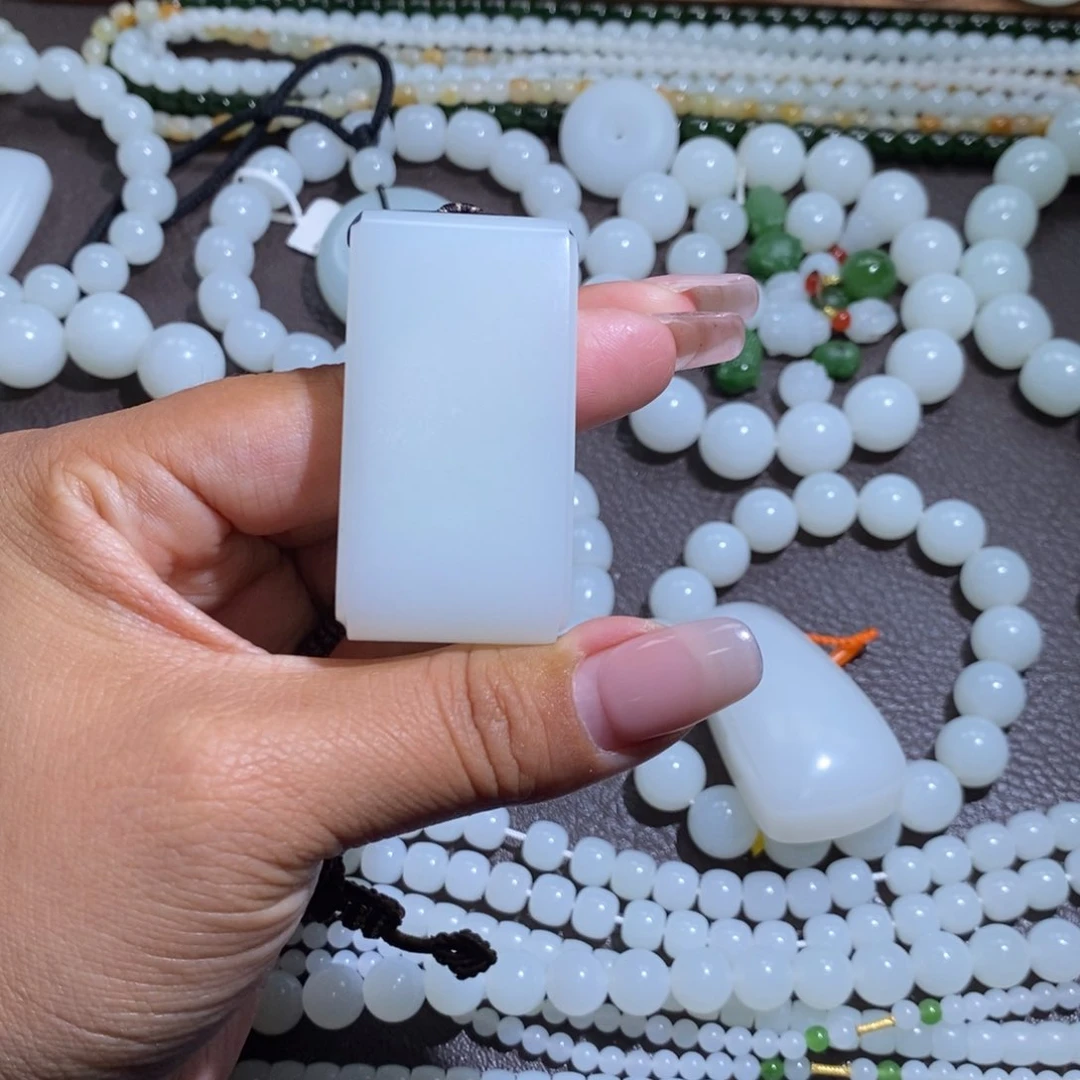 未镶嵌手链和田玉?