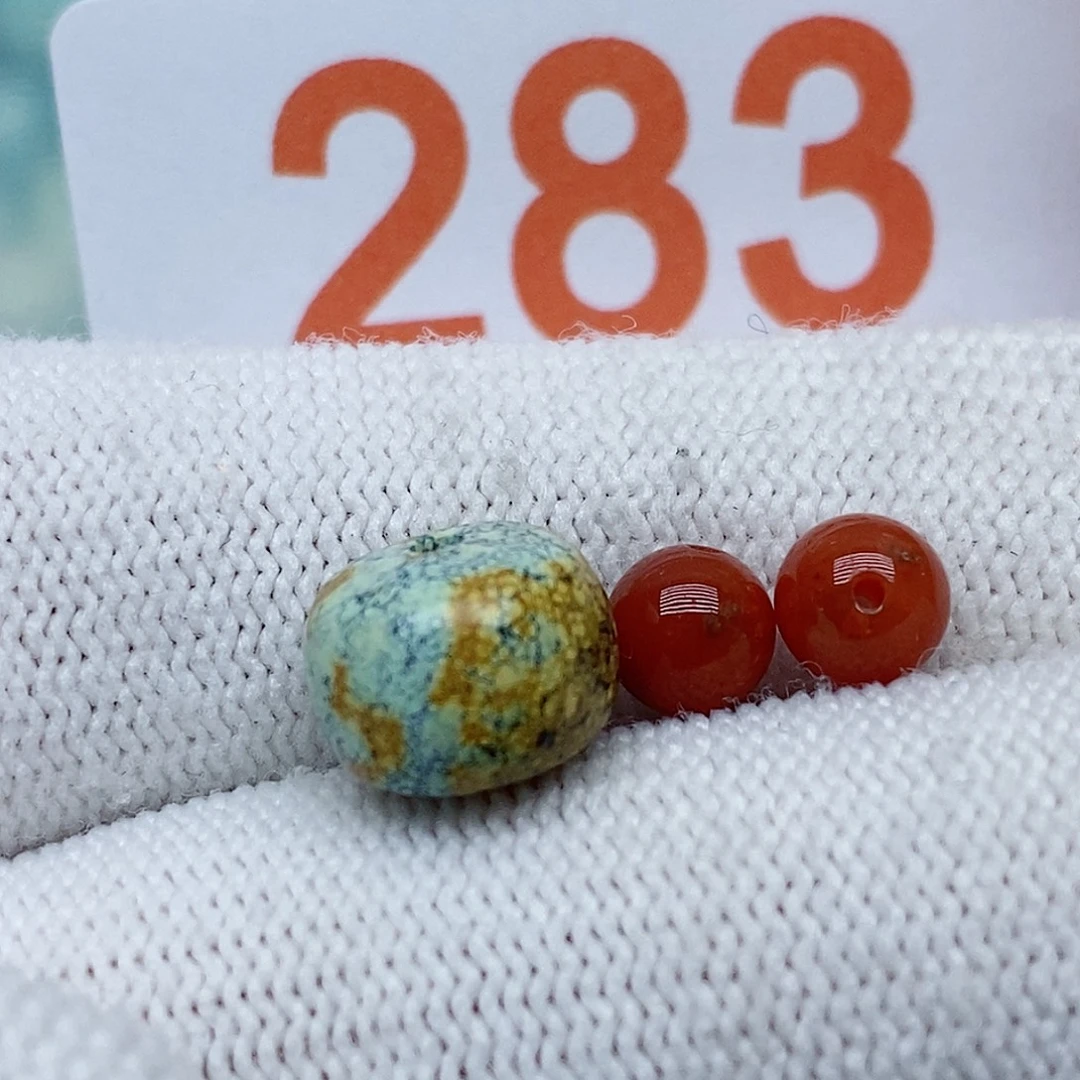 南红玛瑙未镶嵌珠宝奇石