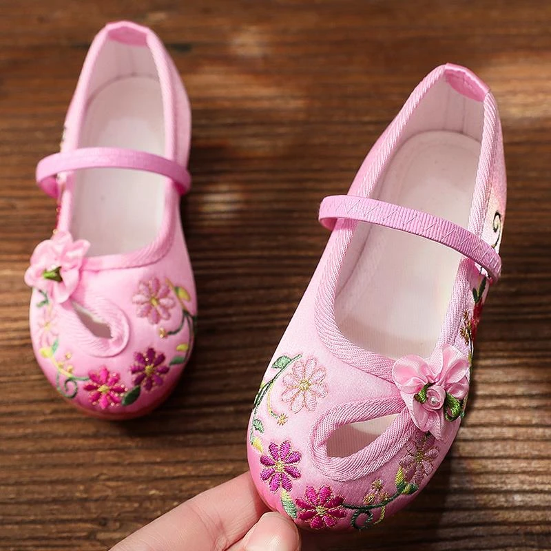 FAVMARTHA汉服鞋子女童夏季老北京布鞋公主鞋中国风绣花鞋民族服
