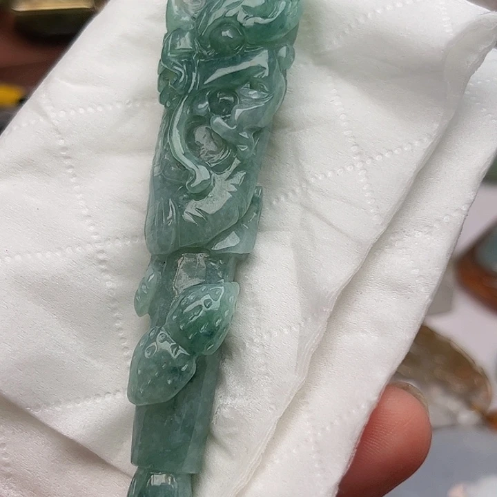 翡翠未镶嵌吊坠(不含链)挂件