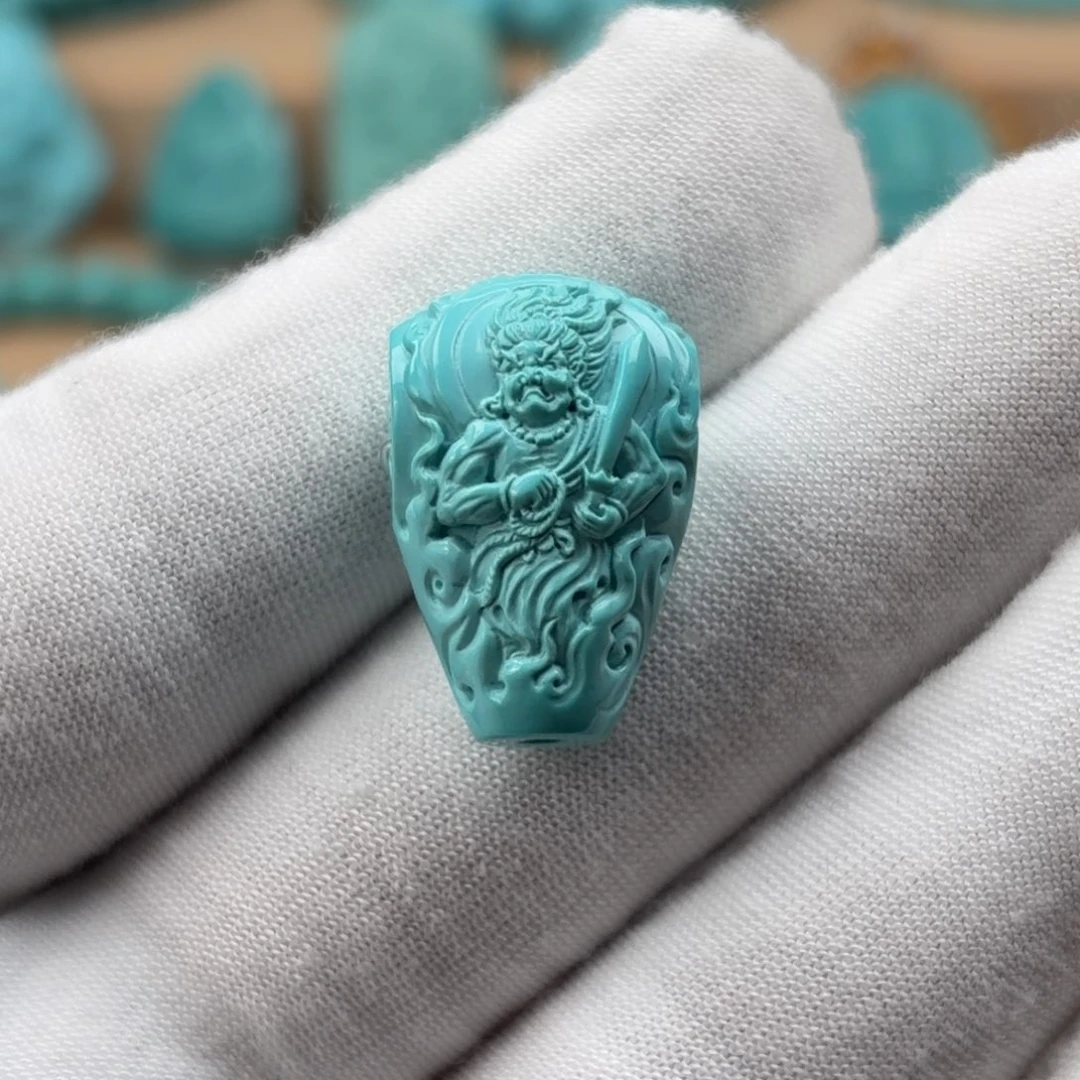 绿松石未镶嵌珠宝奇石