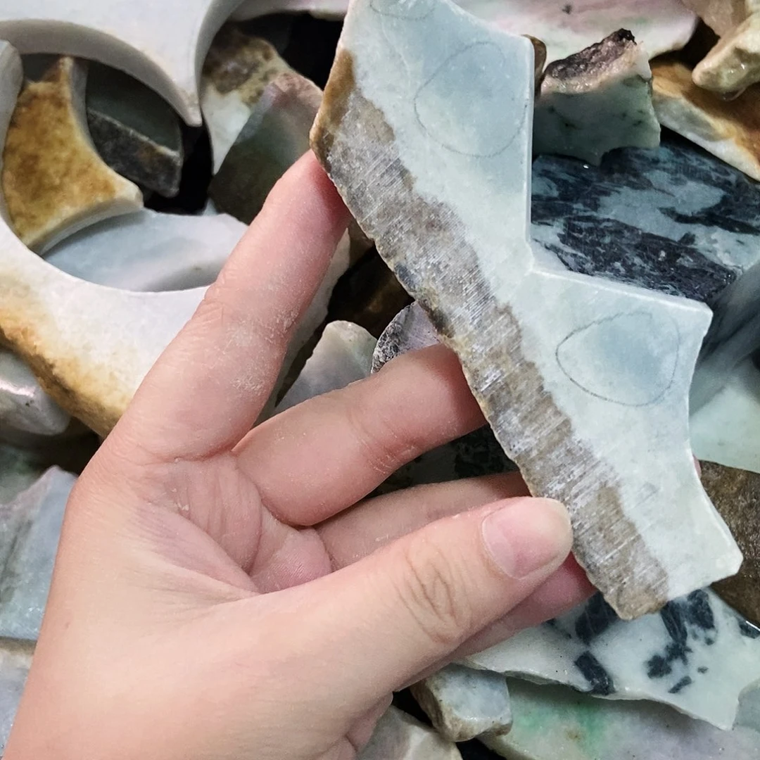 翡翠未镶嵌颈饰天然翡翠