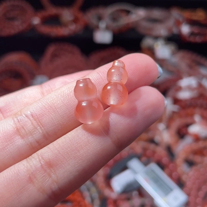 南红玛瑙未镶嵌小葫芦1645
