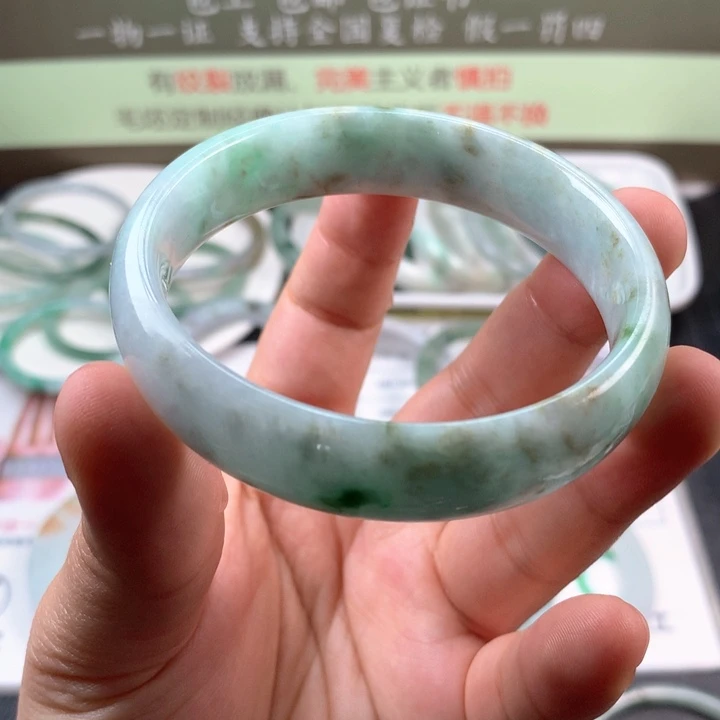 【闪购商品】翡翠手镯未镶嵌手镯