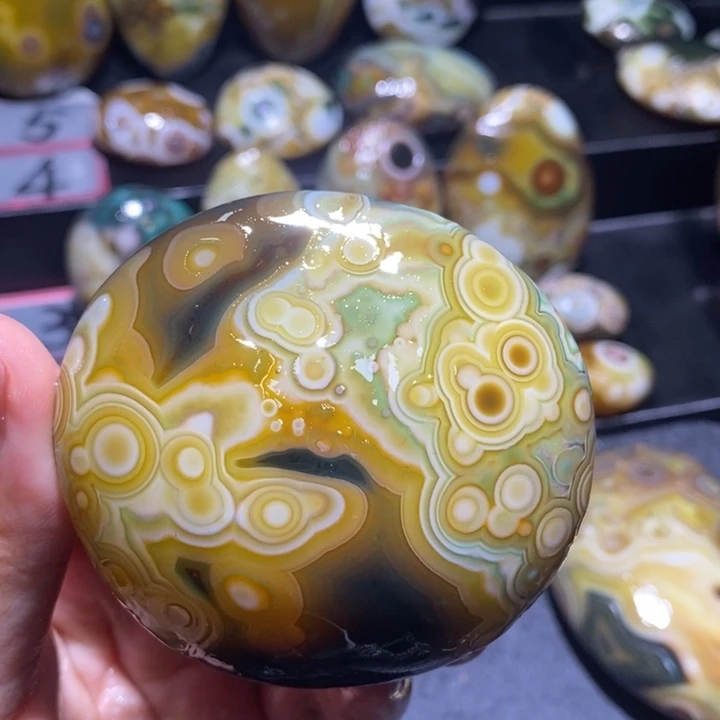 玛瑙/玉髓未镶嵌珠宝奇石83