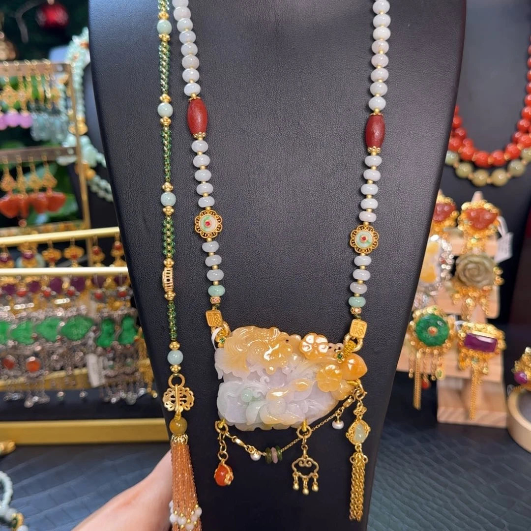 心***灵翡翠未镶嵌颈饰吊坠套装