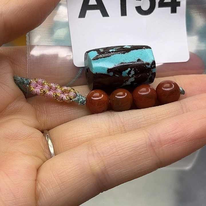 矯***生玛瑙/玉髓未镶嵌颈饰