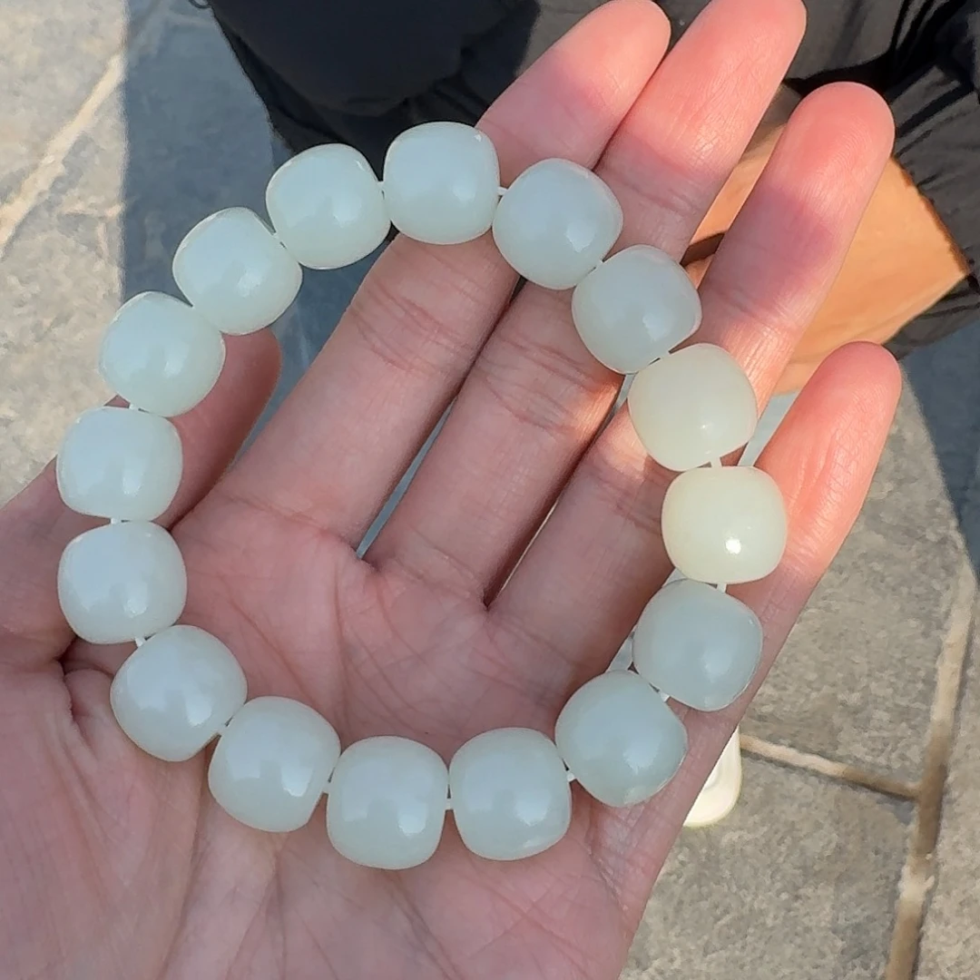 和田玉手串未镶嵌120顾哥