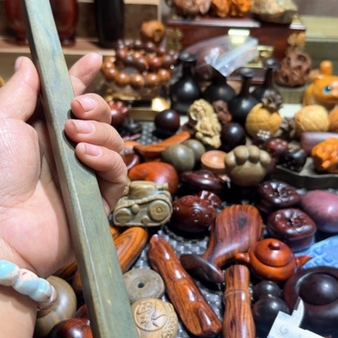 维腊木（绿檀）童***光