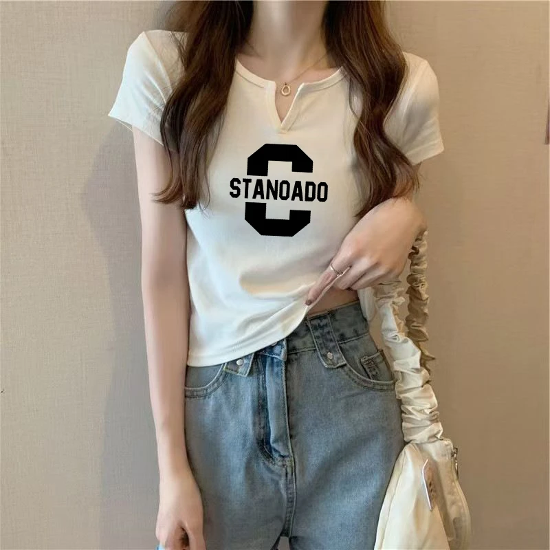 夏季新款别致小V领ins短款修身显瘦T恤短袖T恤女甜辣妹纯欲风上衣