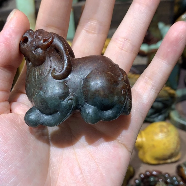 岫岩河磨玉（透闪石质玉）未镶嵌把件