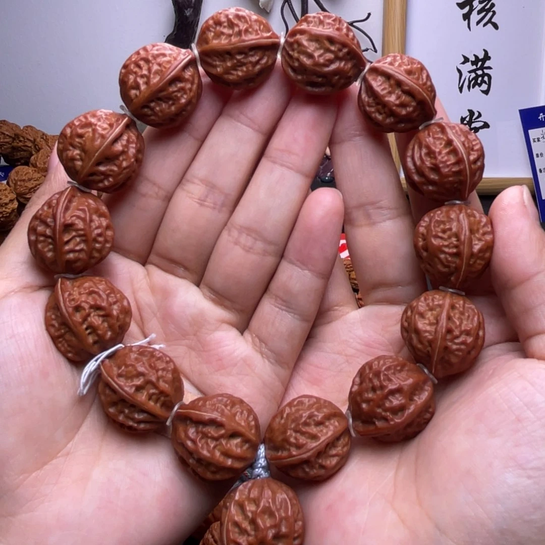 文玩核桃吊坠浅纹八棱