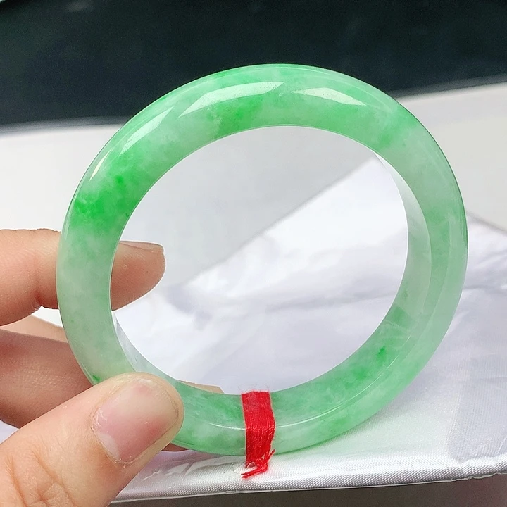 翡翠手镯未镶嵌54圈0924