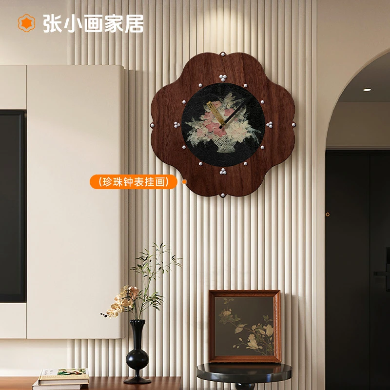 中古风珍珠时钟客厅电视柜背景墙2025新款挂钟法式复古高级感钟表