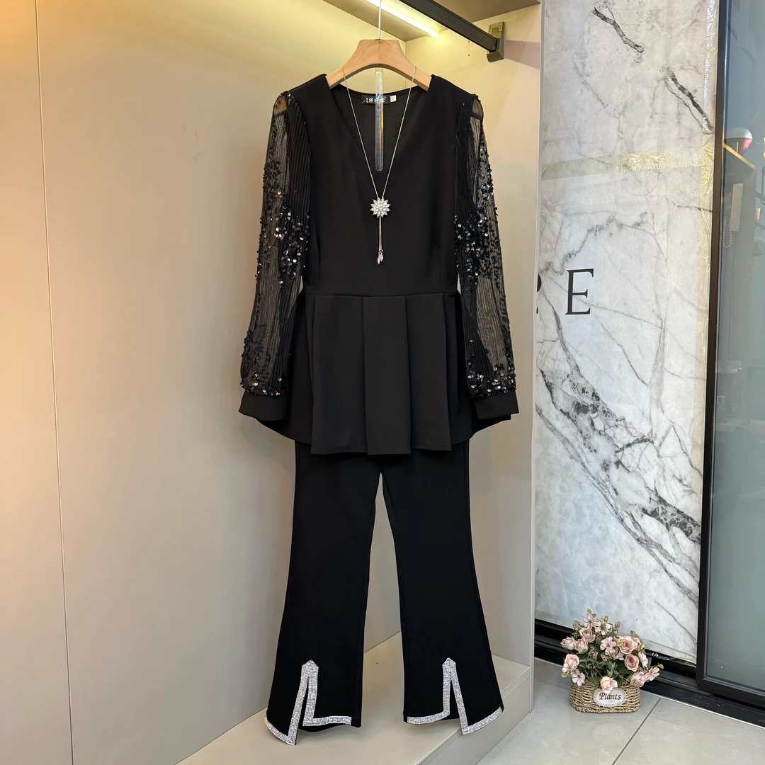 2025秋气质v领重工亮片拼接压褶设计试试百搭开叉裤显瘦套装9333