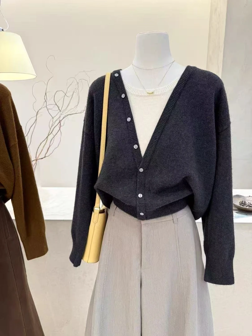 6055大码女装韩版V领拼接假两件针织开衫毛衣外套秋叠穿百搭上衣